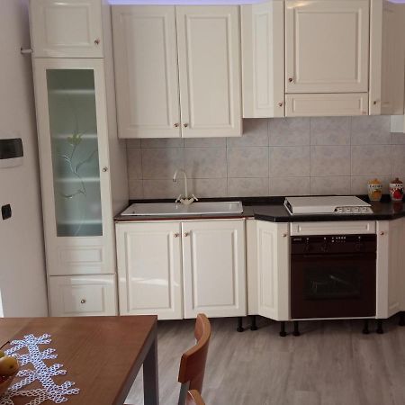 Entire Flat, Independent Entrance, 20 Mins To Bgy - Bergamo Milan Airport Lejlighed Nembro Eksteriør billede