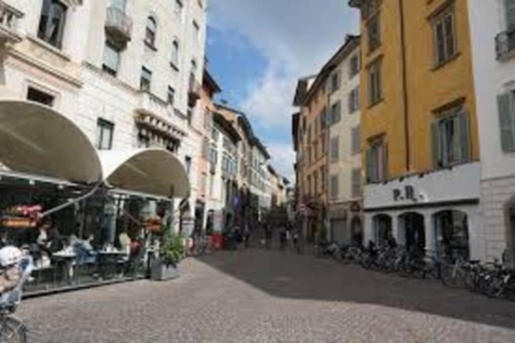 Entire Flat, Independent Entrance, 20 Mins To Bgy - Bergamo Milan Airport Lejlighed Nembro Eksteriør billede