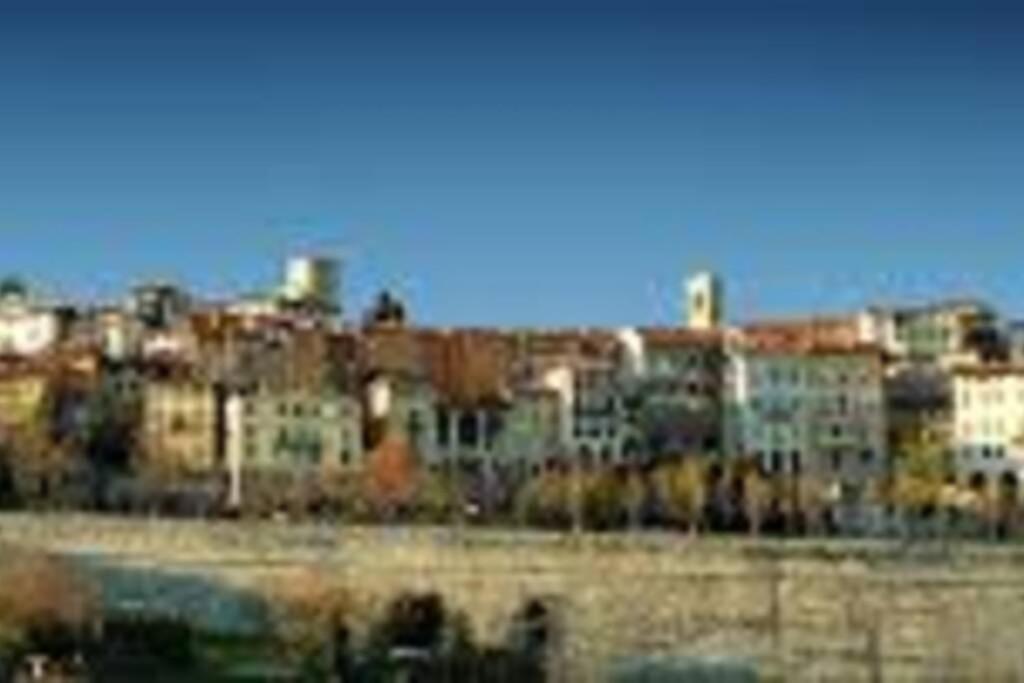 Entire Flat, Independent Entrance, 20 Mins To Bgy - Bergamo Milan Airport Lejlighed Nembro Eksteriør billede