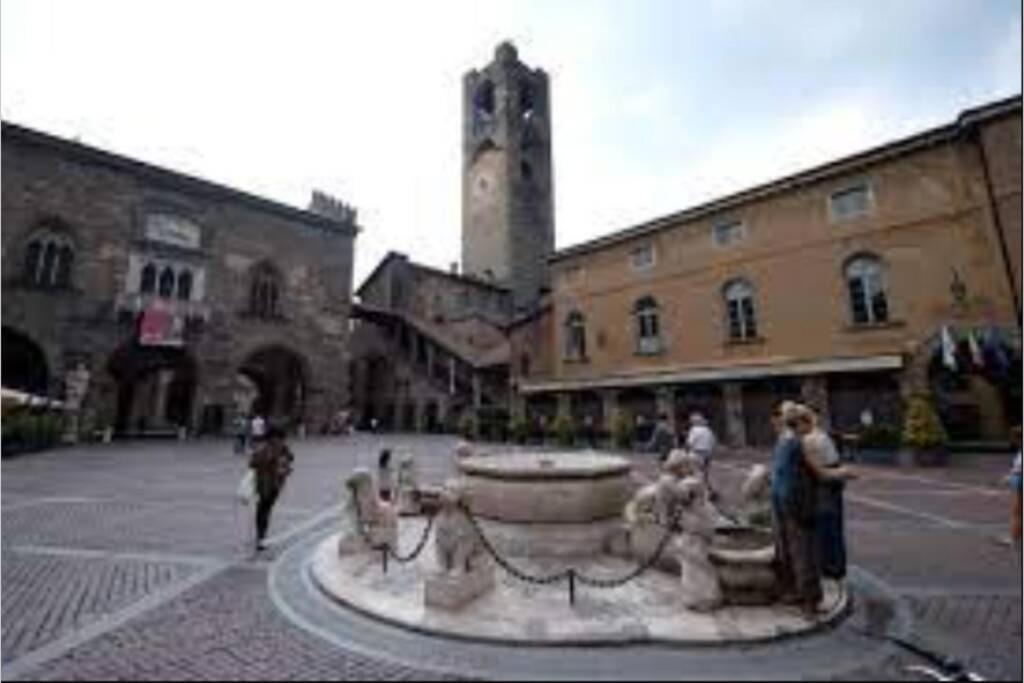 Entire Flat, Independent Entrance, 20 Mins To Bgy - Bergamo Milan Airport Lejlighed Nembro Eksteriør billede