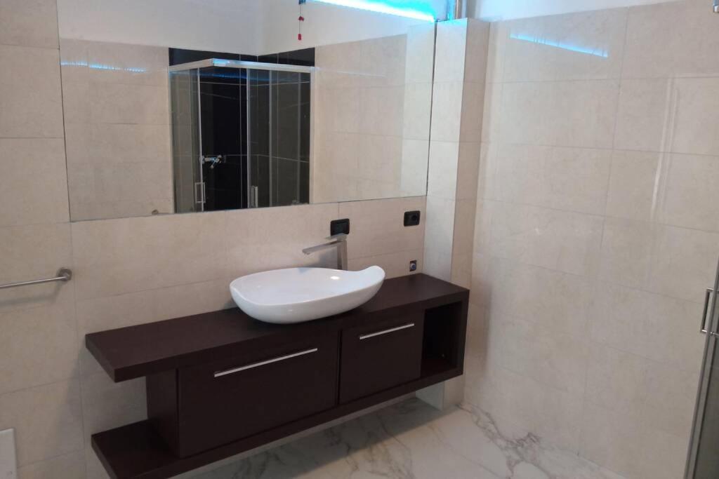 Entire Flat, Independent Entrance, 20 Mins To Bgy - Bergamo Milan Airport Lejlighed Nembro Eksteriør billede
