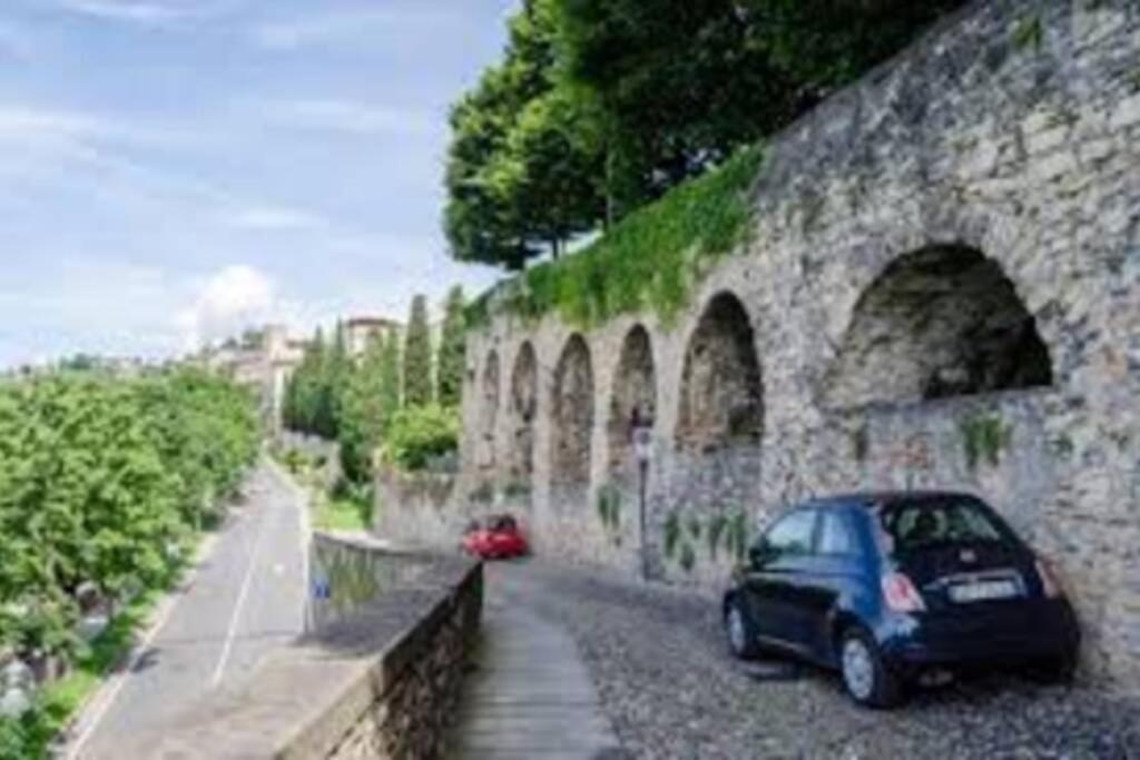 Entire Flat, Independent Entrance, 20 Mins To Bgy - Bergamo Milan Airport Lejlighed Nembro Eksteriør billede