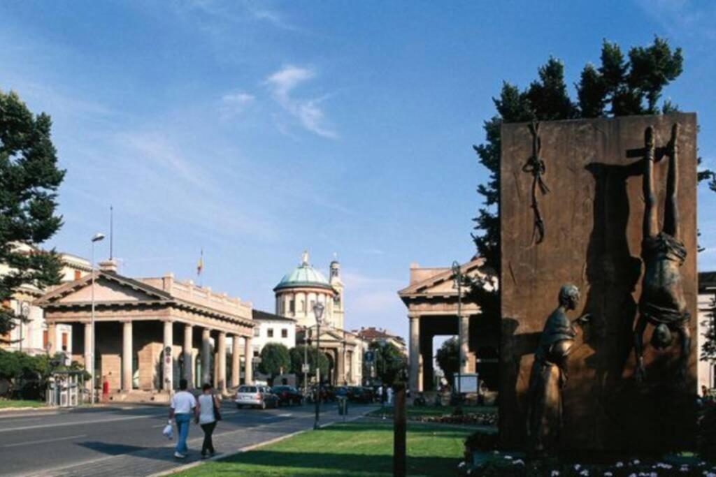 Entire Flat, Independent Entrance, 20 Mins To Bgy - Bergamo Milan Airport Lejlighed Nembro Eksteriør billede