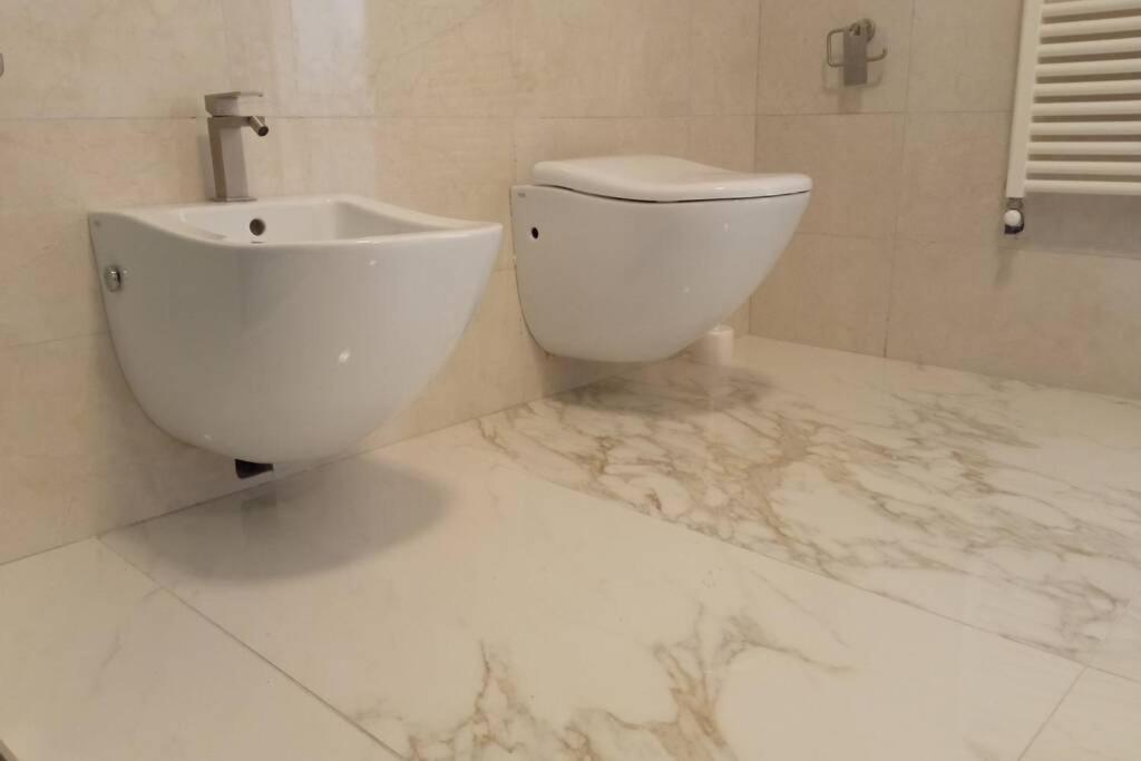 Entire Flat, Independent Entrance, 20 Mins To Bgy - Bergamo Milan Airport Lejlighed Nembro Eksteriør billede